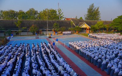 Sambut Energi Baru Angkatan '26, Hari Pertama Masuk Sekolah dan Pembukaan MPLS di SMK Negeri 3 Pekalongan Berlangsung Meriah